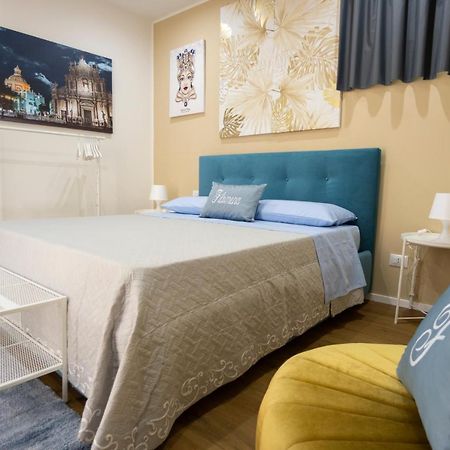 Filomena Charme Luxury Apartment Catania Bagian luar foto